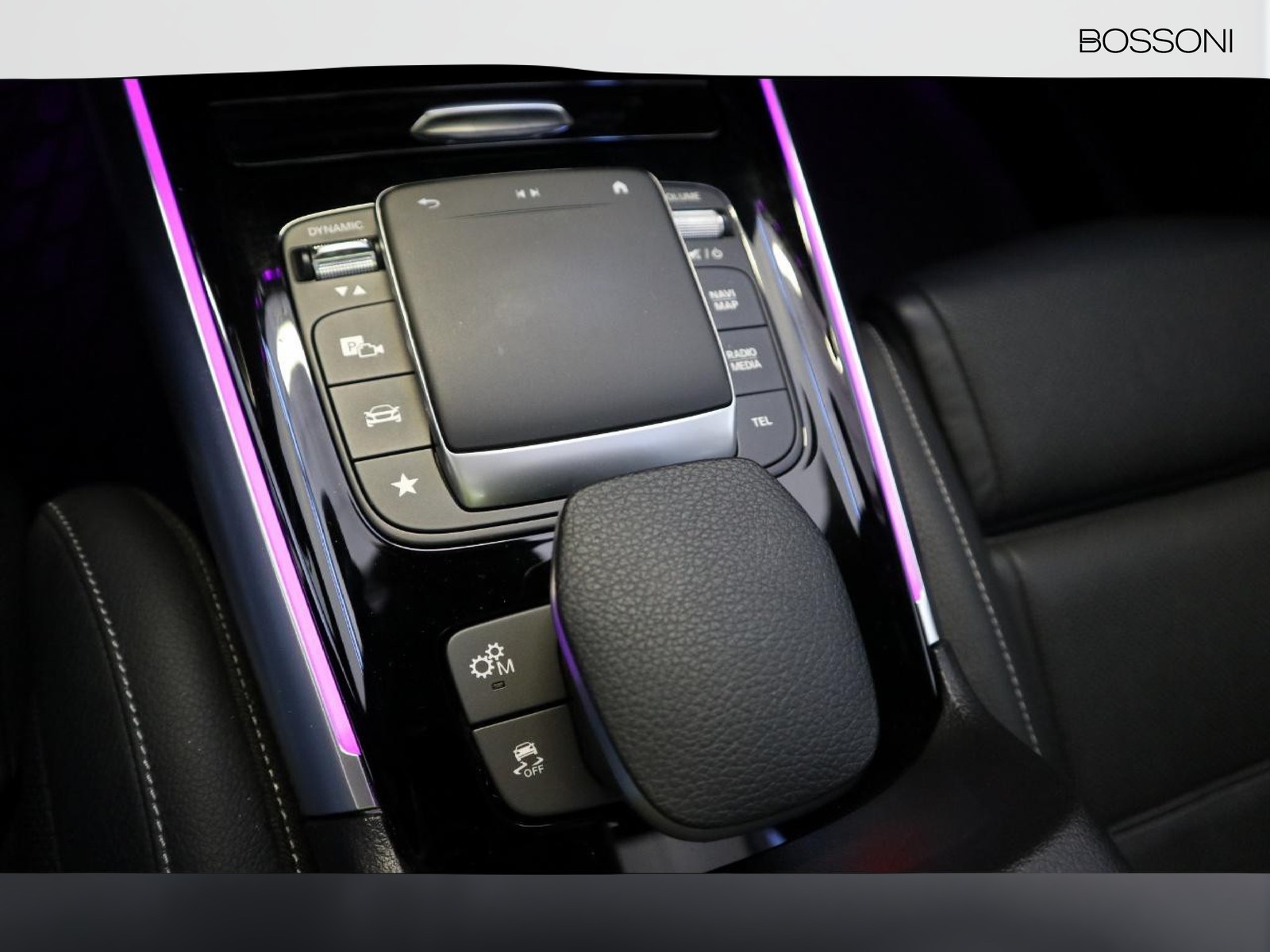 15 - AMG GLA amg 35 4matic speedshift dct amg 8g