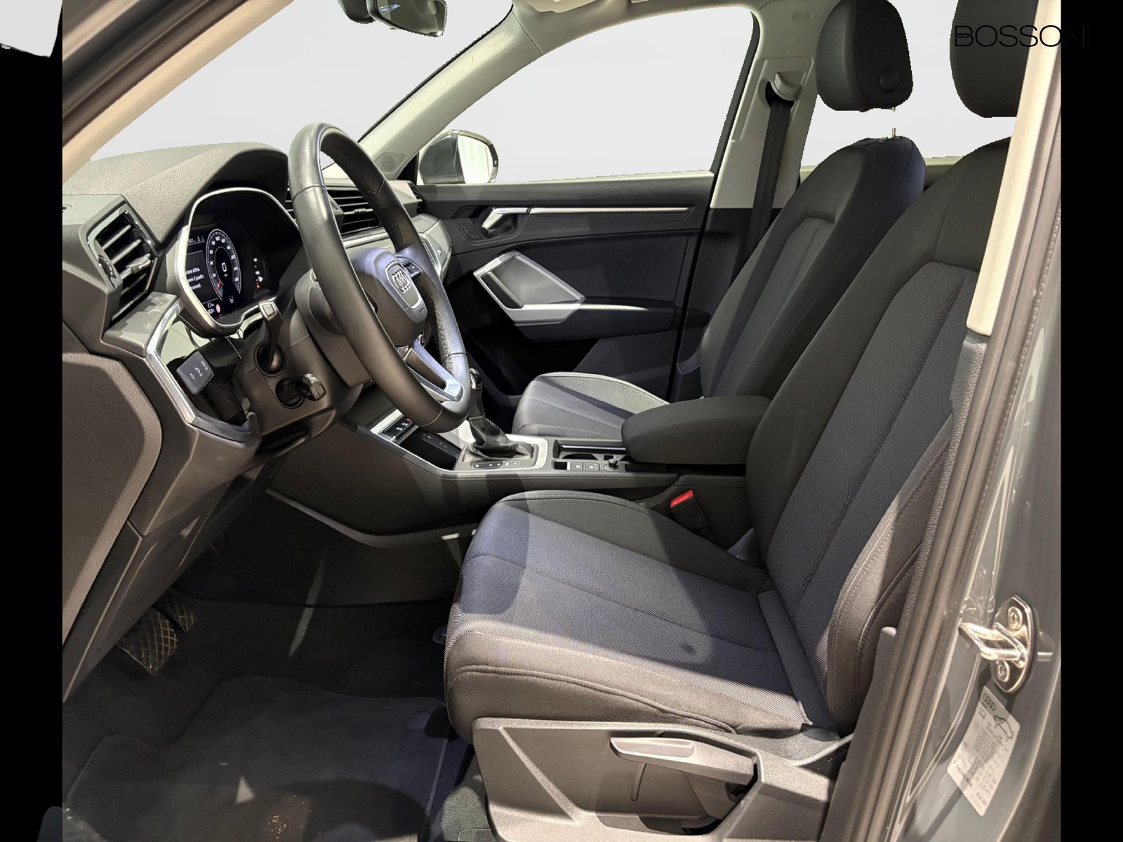 22 - Audi Q3 35 2.0 tdi business advanced s tronic