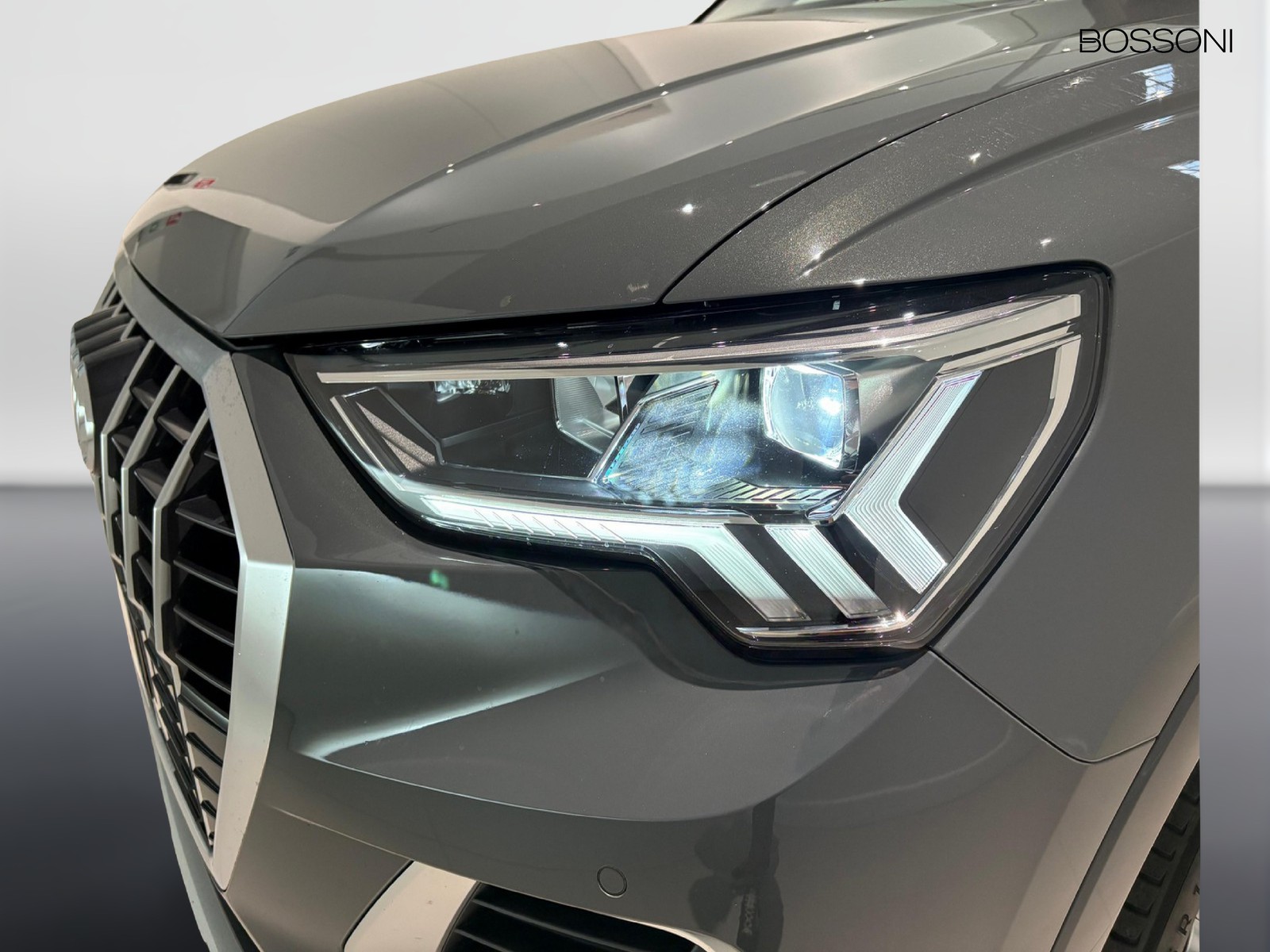 28 - Audi Q3 35 2.0 tdi business advanced s tronic