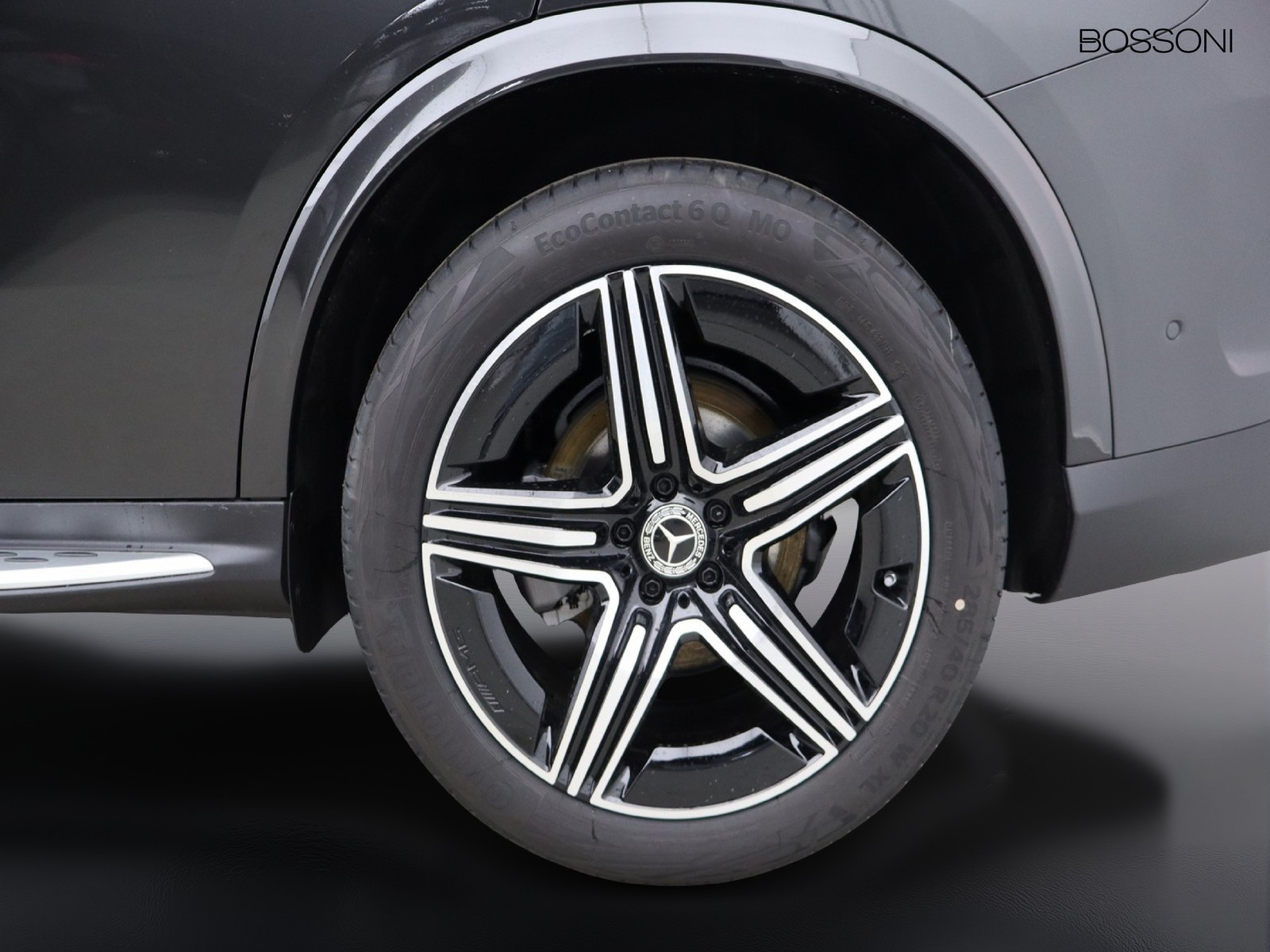 4 - Mercedes GLC coupe 220 d amg line advanced 4matic 9g-tronic