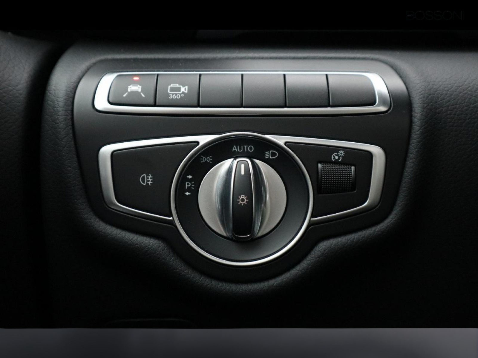 17 - Mercedes Vans EQV long 300