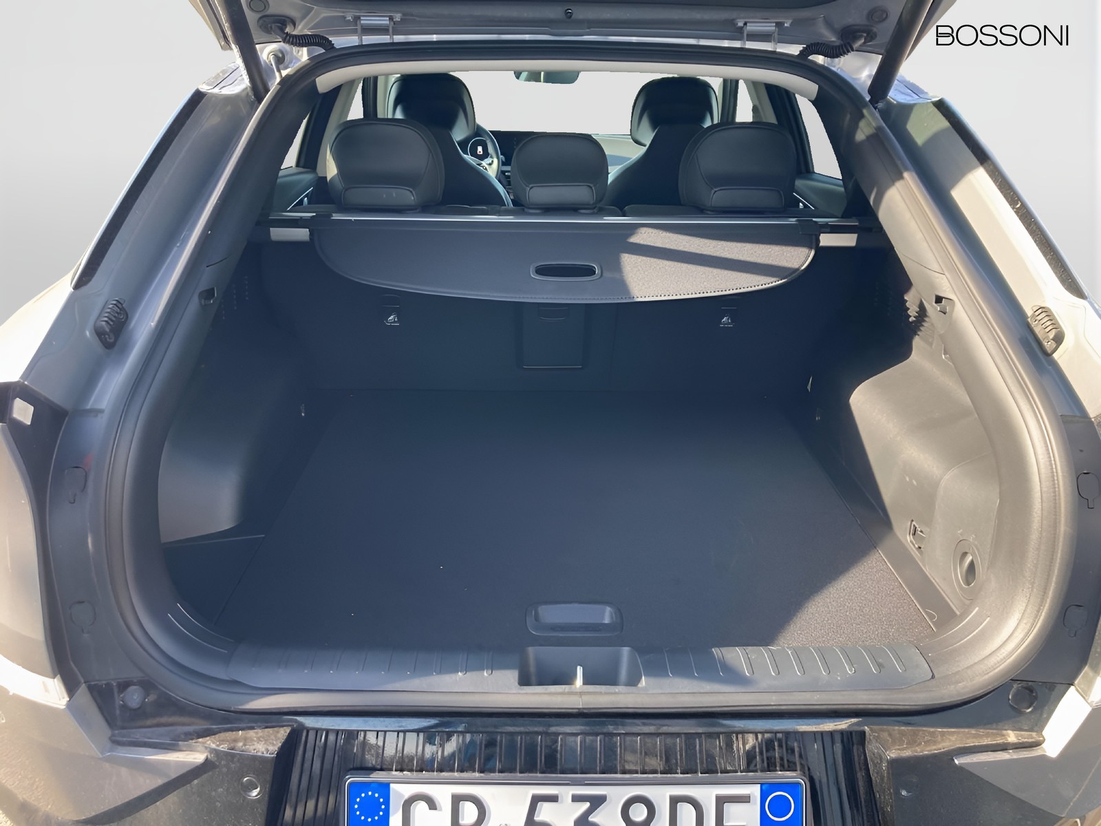 11 - Kia EV6 77,4 kwh air special edition awd