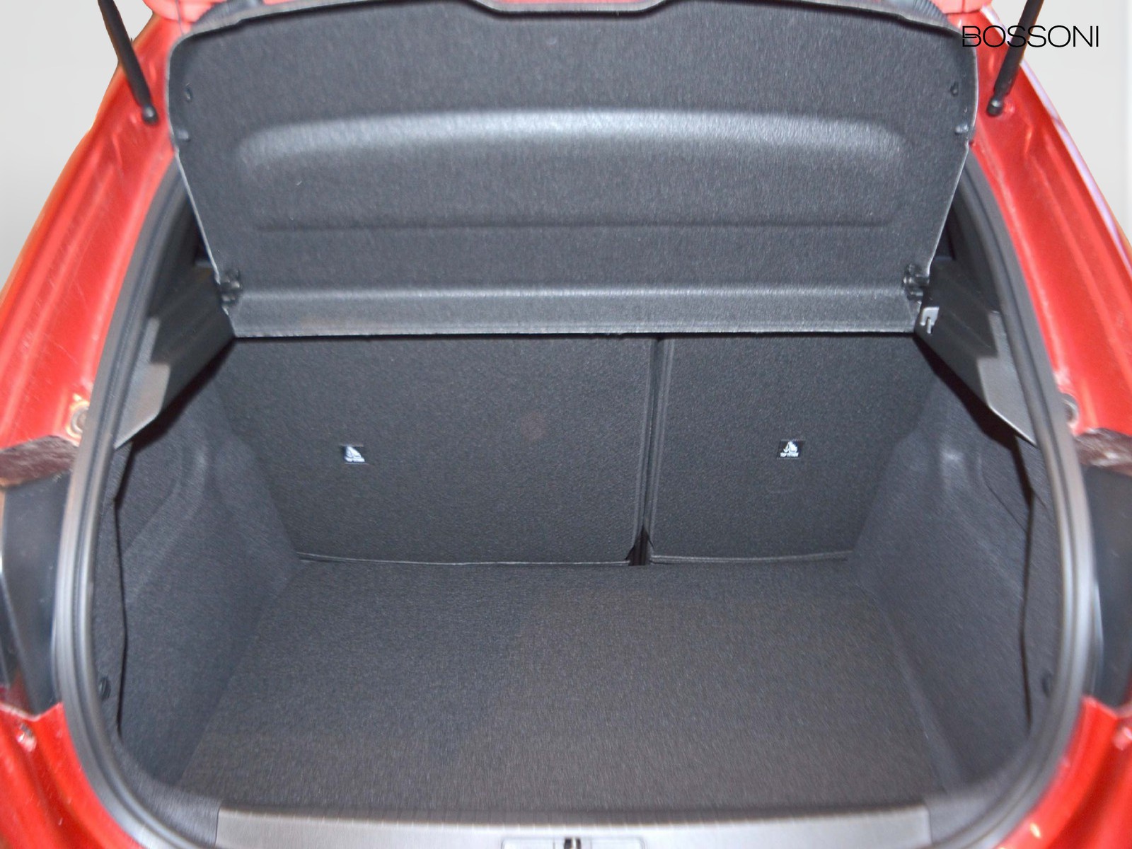 16 - Peugeot 208 1.2 hybrid 48v 110cv gt e-dcs6