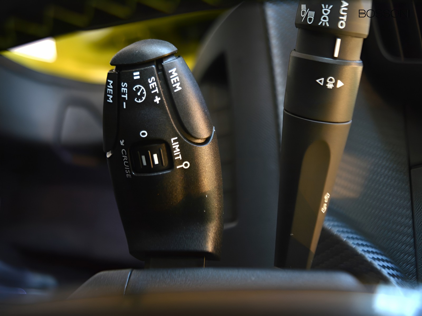 10 - Peugeot e-208 51 kwh gt