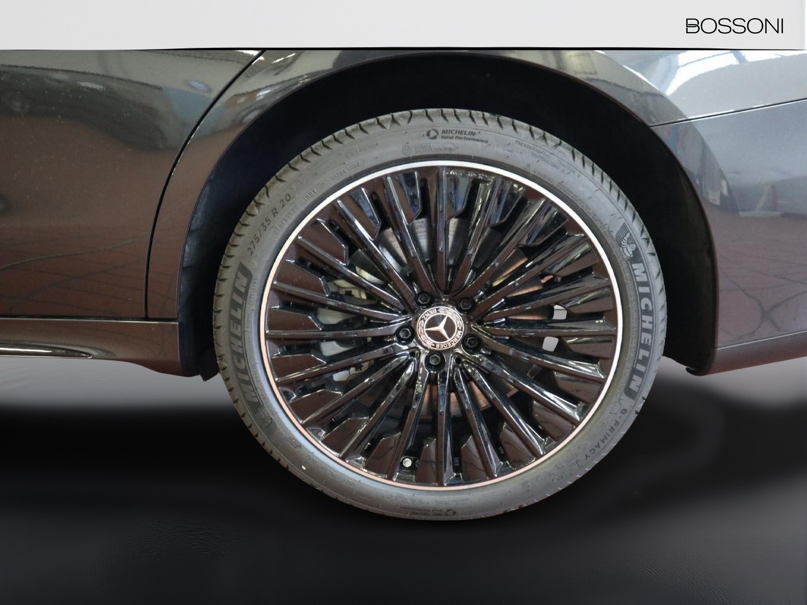 4 - Mercedes Classe E berlina 300 de plug in hybrid amg line premium 4matic 9g-tronic