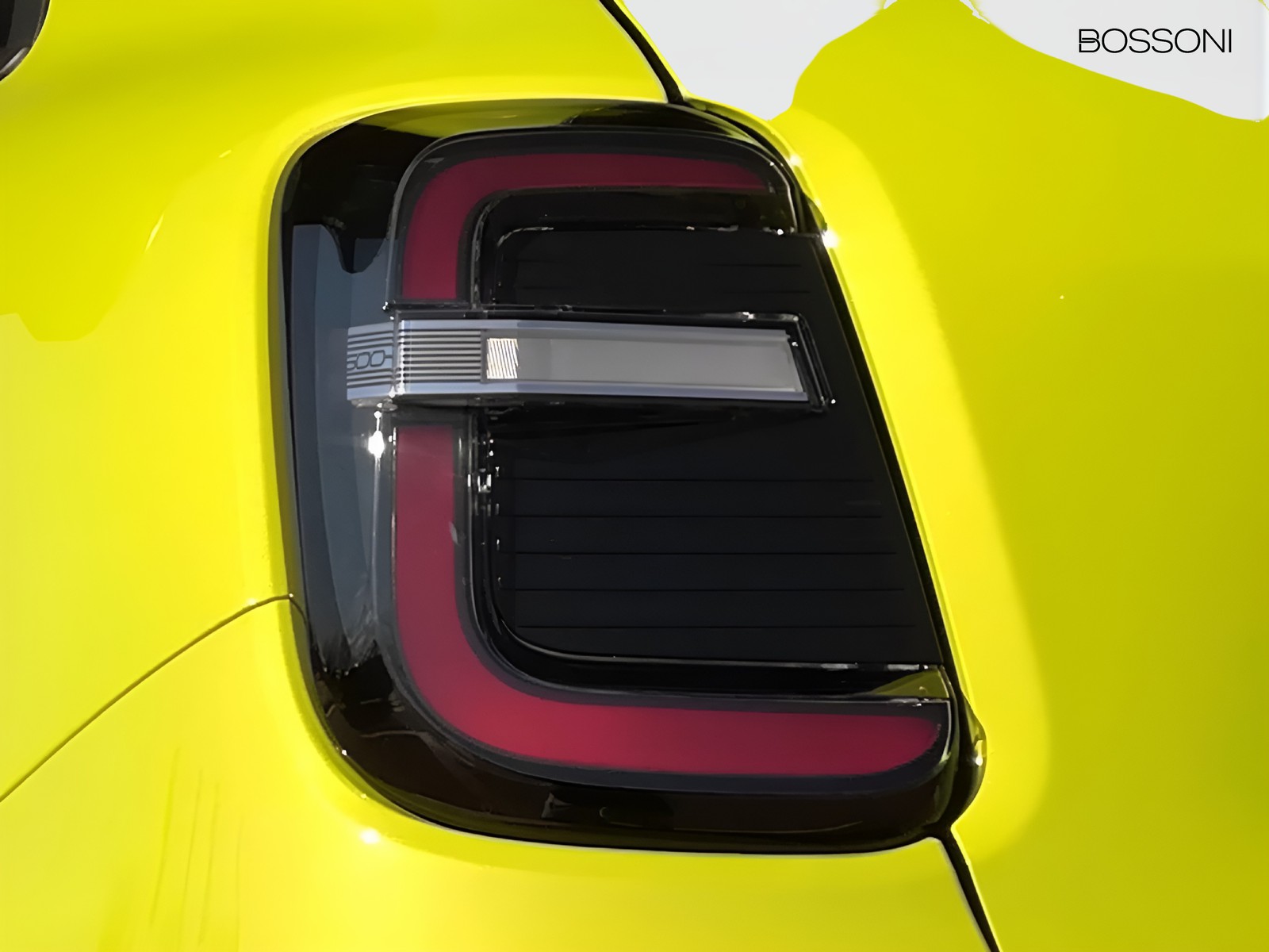 24 - Abarth 600e 54kwh turismo