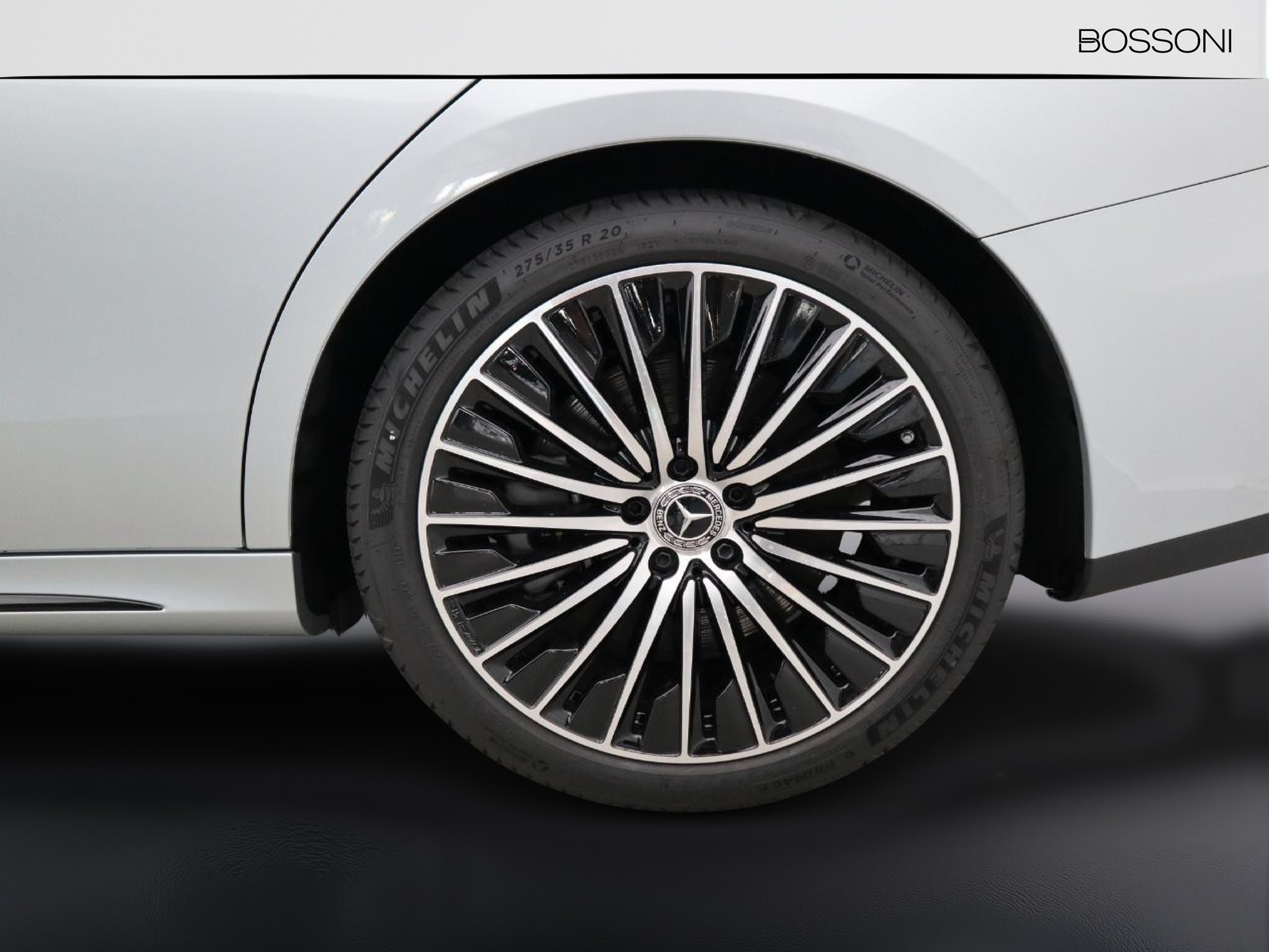 4 - Mercedes Classe E station wagon 300 de plug in hybrid amg line advanced plus 4matic 9g-tronic