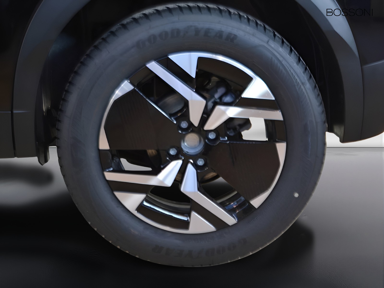 15 - Peugeot 2008 1.2 hybrid 145cv allure e-dcs6