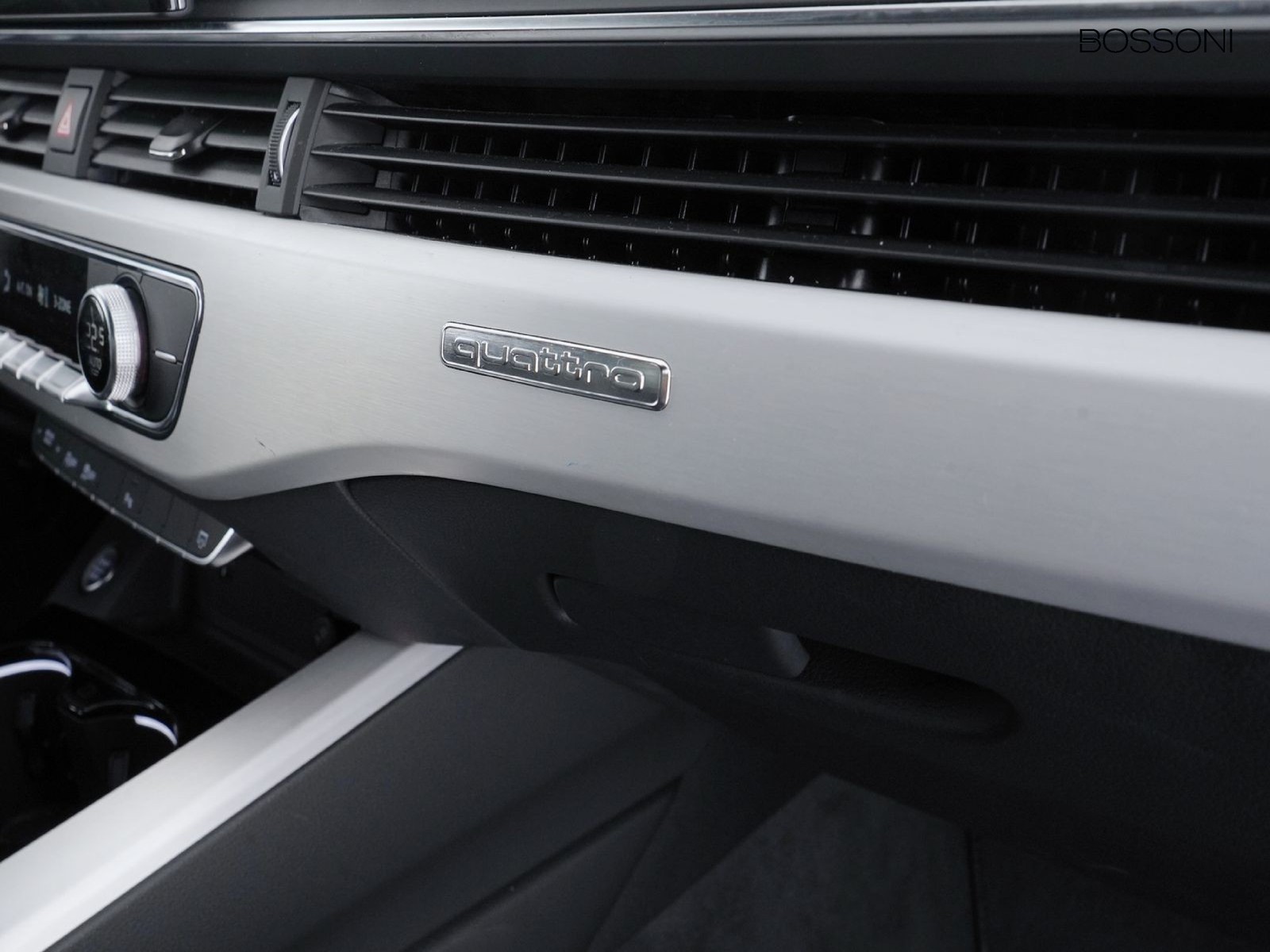 18 - Audi A5 sportback 40 2.0 tdi mhev 204cv s line edition quattro s tronic