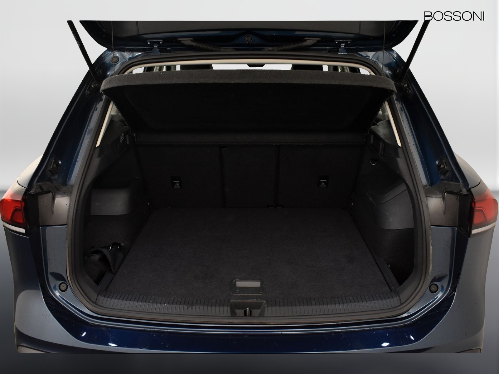 10 - Volkswagen Tiguan 2.0 tdi scr 150cv life dsg