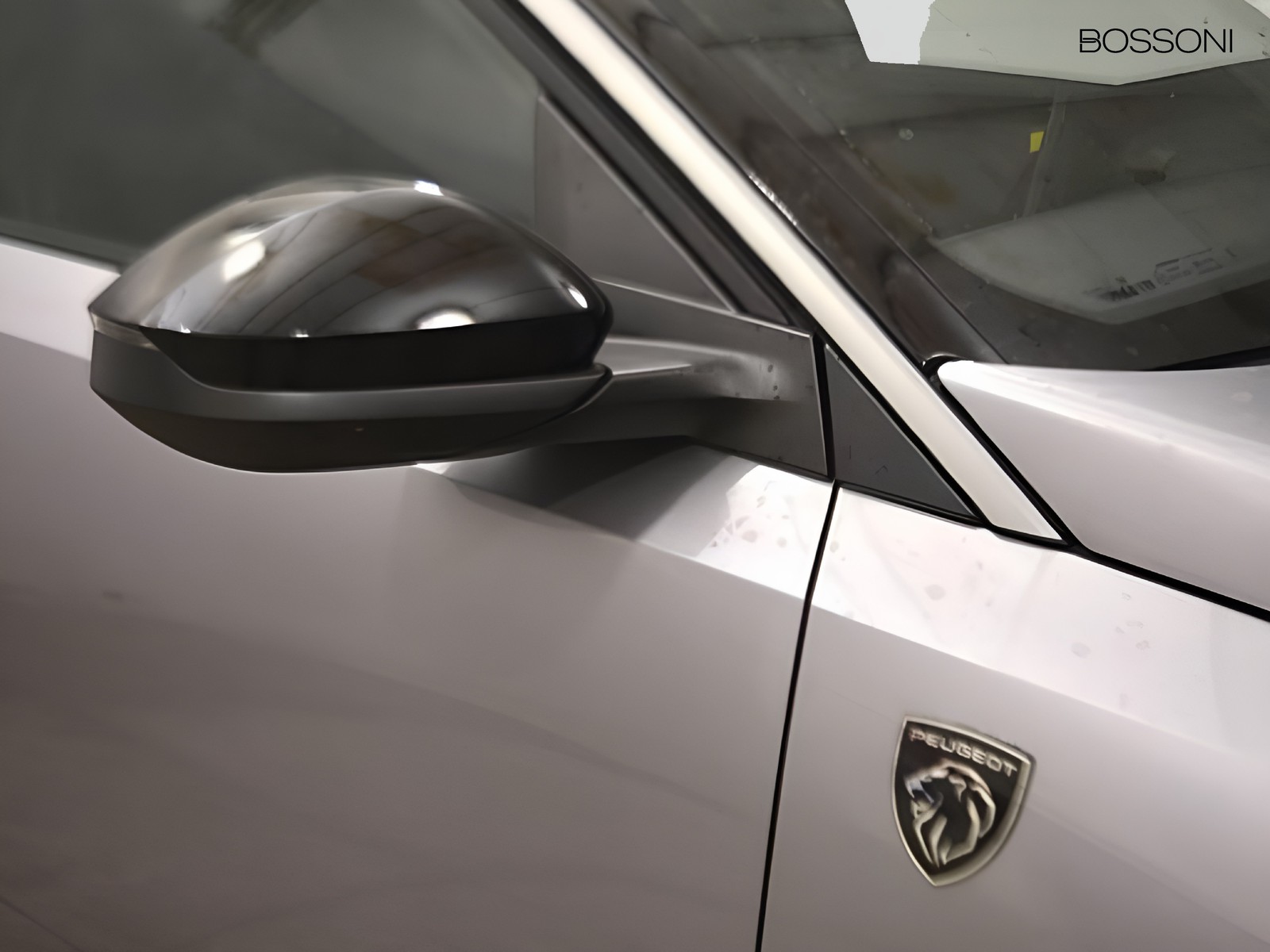 21 - Peugeot 3008 1.2 hybrid 145cv gt e-dcs6