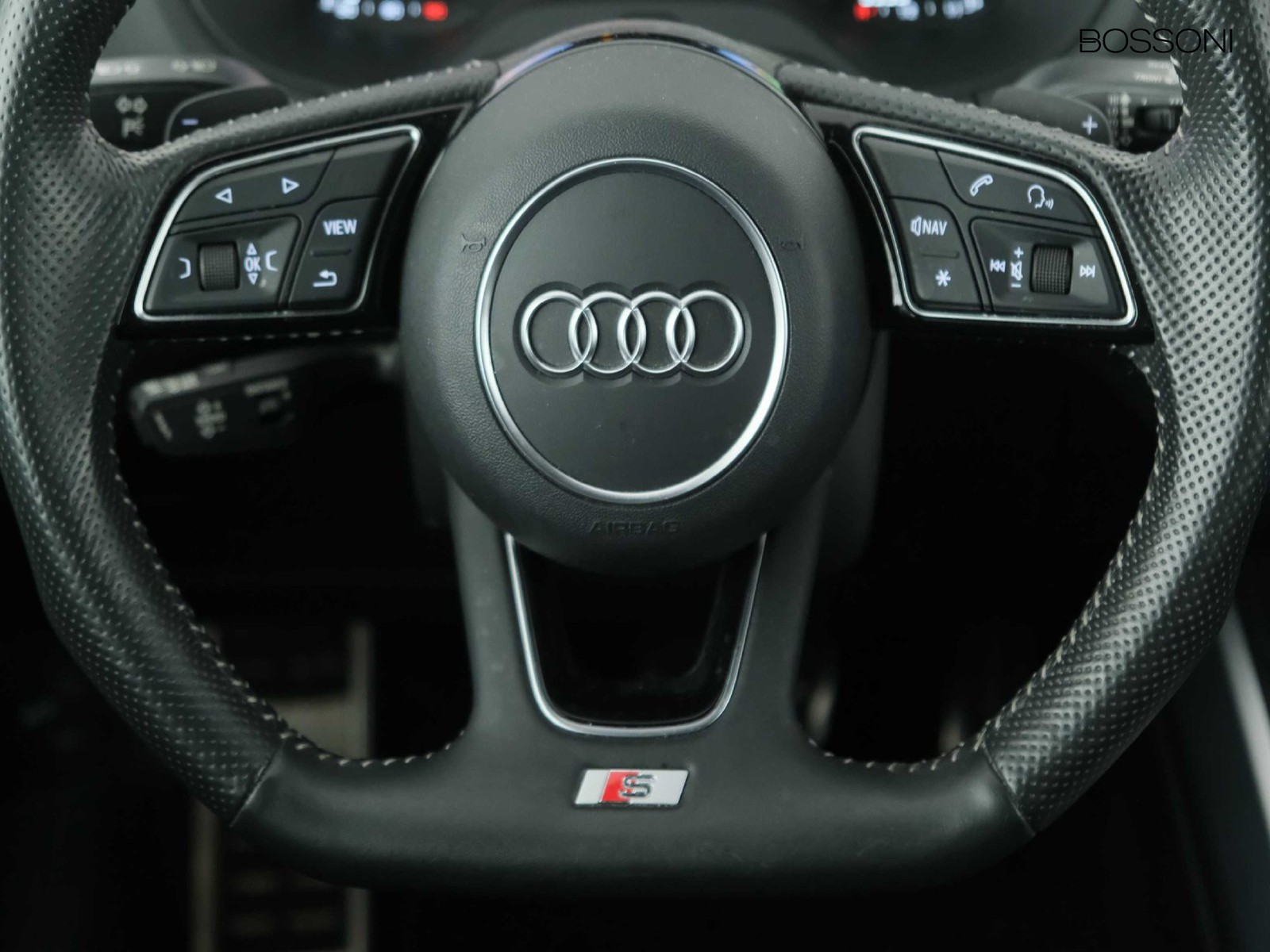 9 - Audi SQ2 s2.0 tfsi quattro s tronic