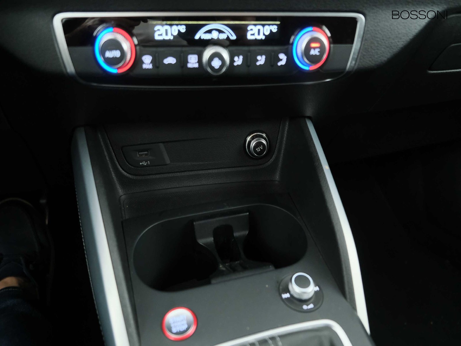 22 - Audi SQ2 s2.0 tfsi quattro s tronic