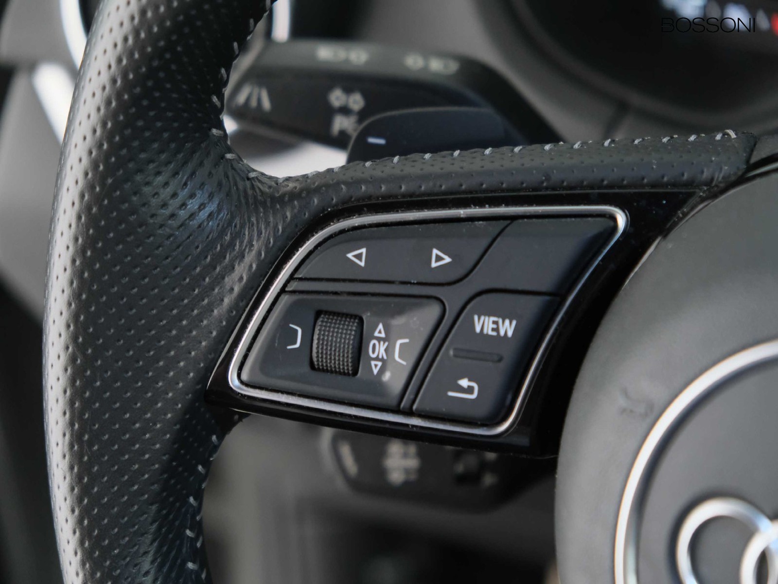 24 - Audi SQ2 s2.0 tfsi quattro s tronic