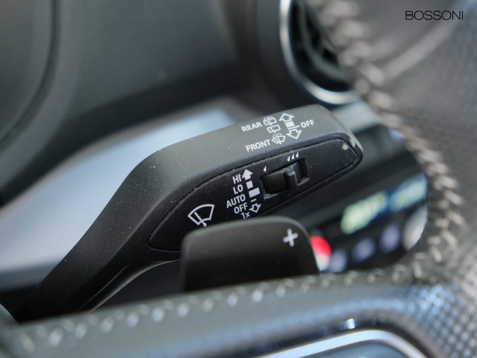 26 - Audi SQ2 s2.0 tfsi quattro s tronic