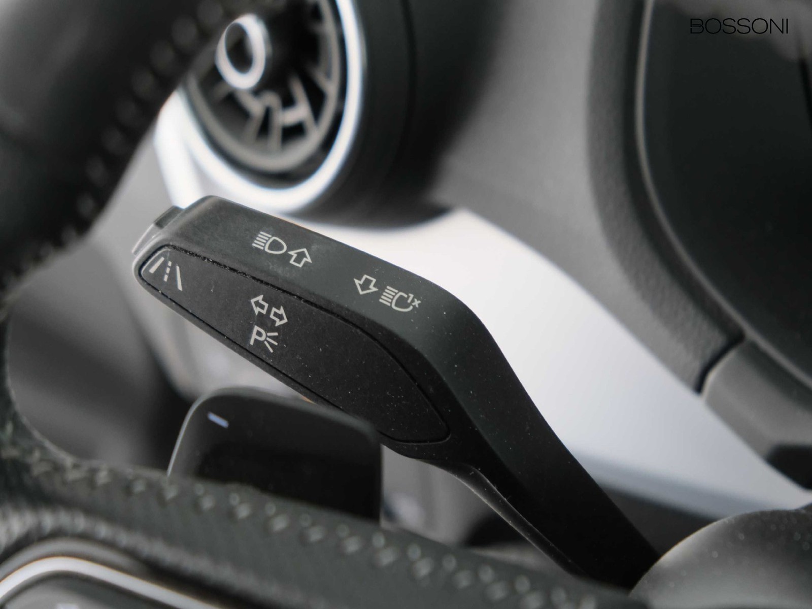 27 - Audi SQ2 s2.0 tfsi quattro s tronic