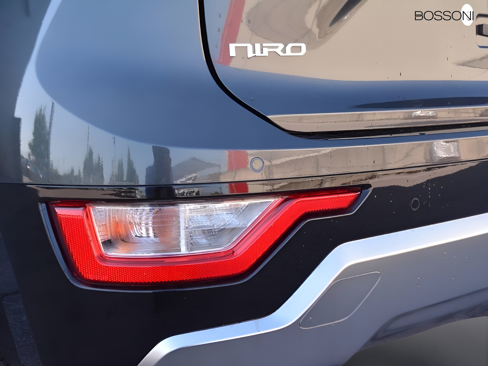 27 - Kia Niro 1.6 gdi plug-in hybrid 171cv style dct6