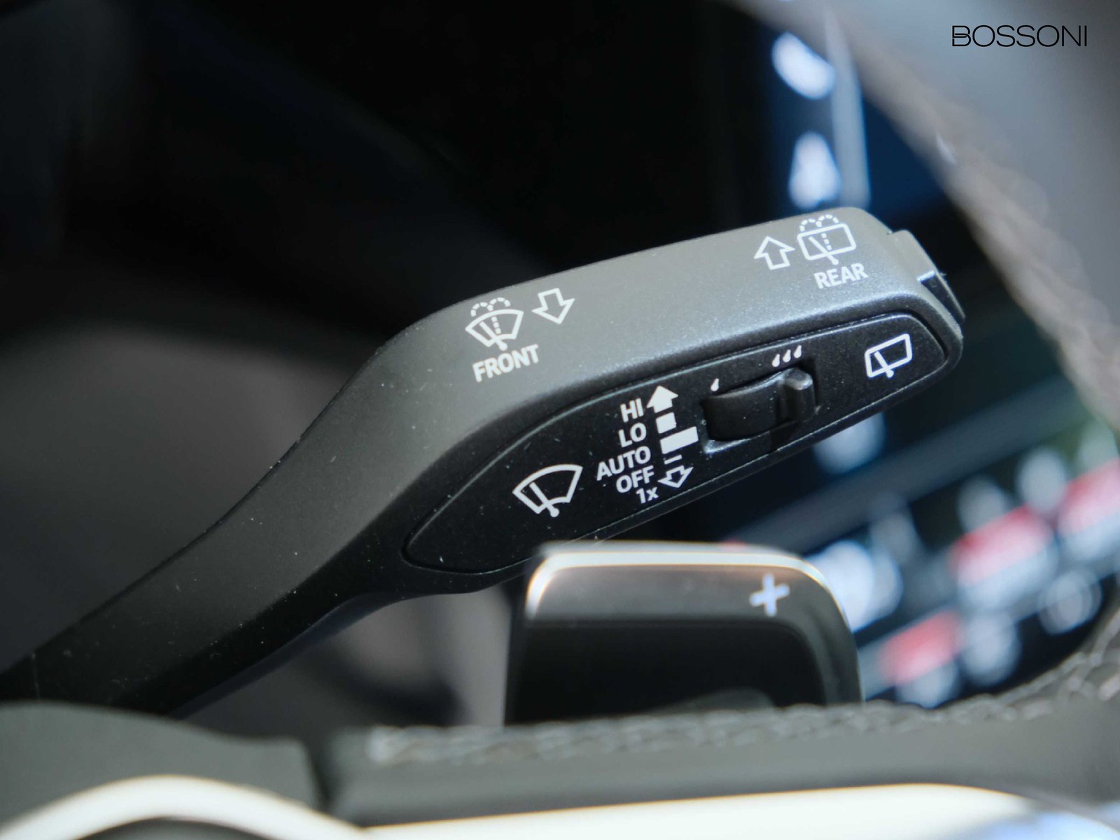 26 - Audi Q8 e-tron 50 business advanced quattro