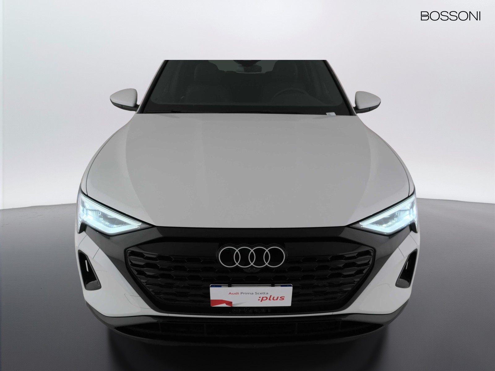 42 - Audi Q8 e-tron 50 business advanced quattro