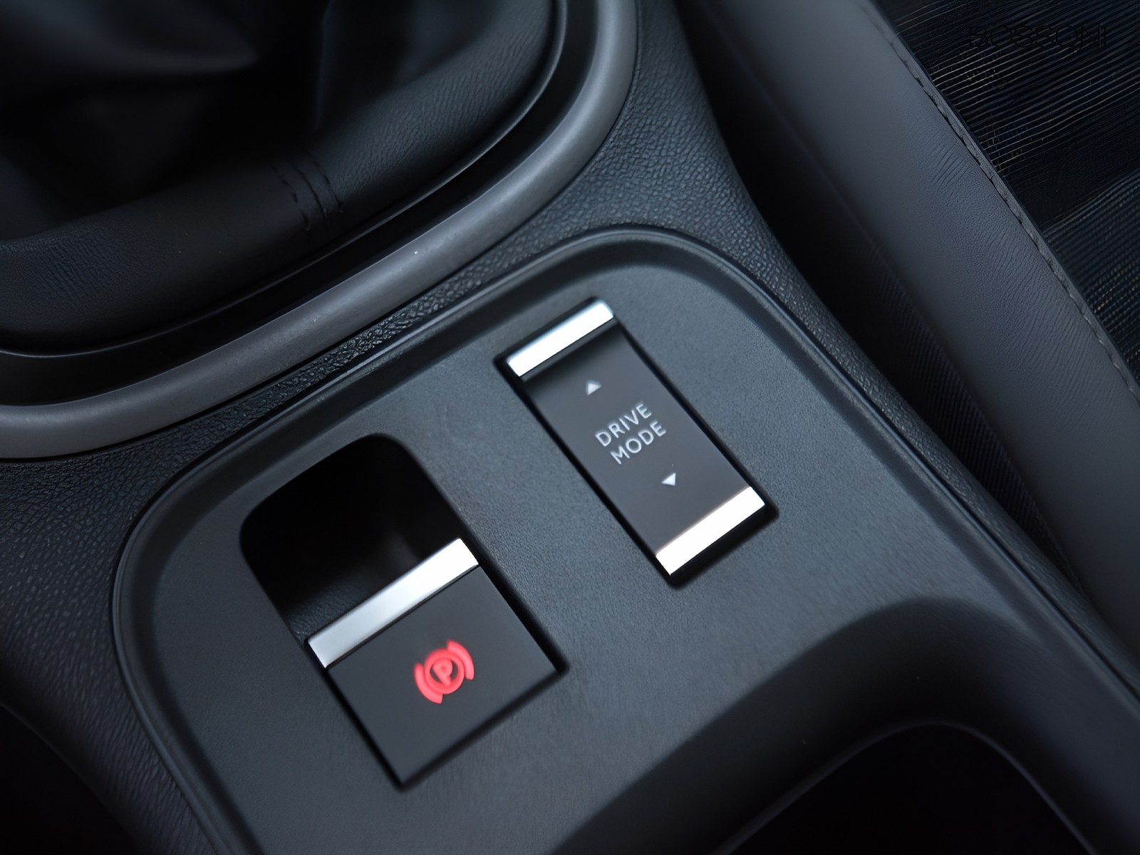 18 - Jeep Avenger 1.2 turbo 100cv longitude fwd