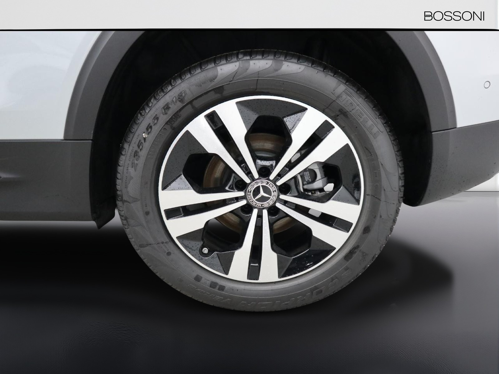 4 - Mercedes GLB 200 d progressive advanced plus 8g-dct