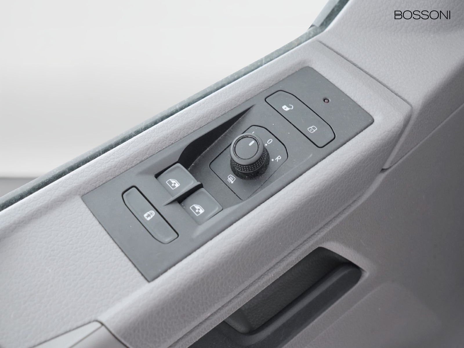 18 - Volkswagen VIC T6.1 Transporter t6.1 30 2.0 tdi 150cv kombi business p.c. dsg7