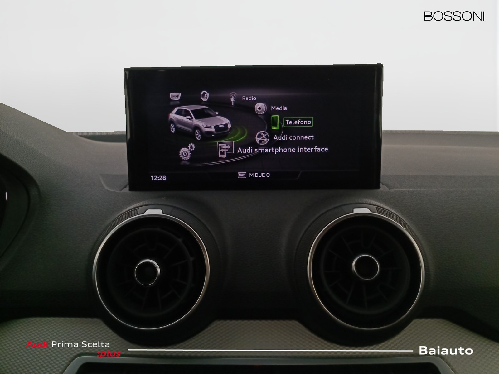 10 - Audi Q2 35 1.5 tfsi business advanced s tronic