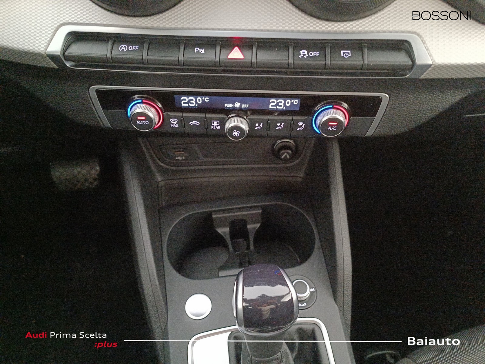 11 - Audi Q2 35 1.5 tfsi business advanced s tronic