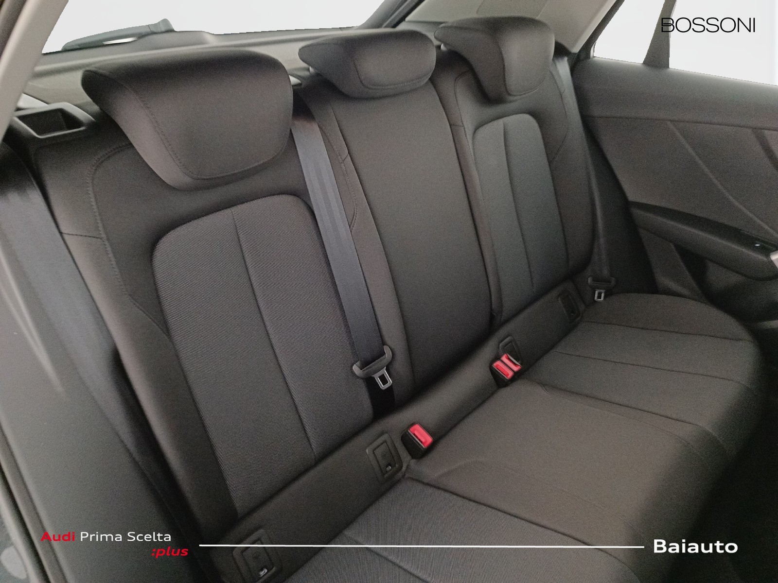 22 - Audi Q2 35 1.5 tfsi business advanced s tronic