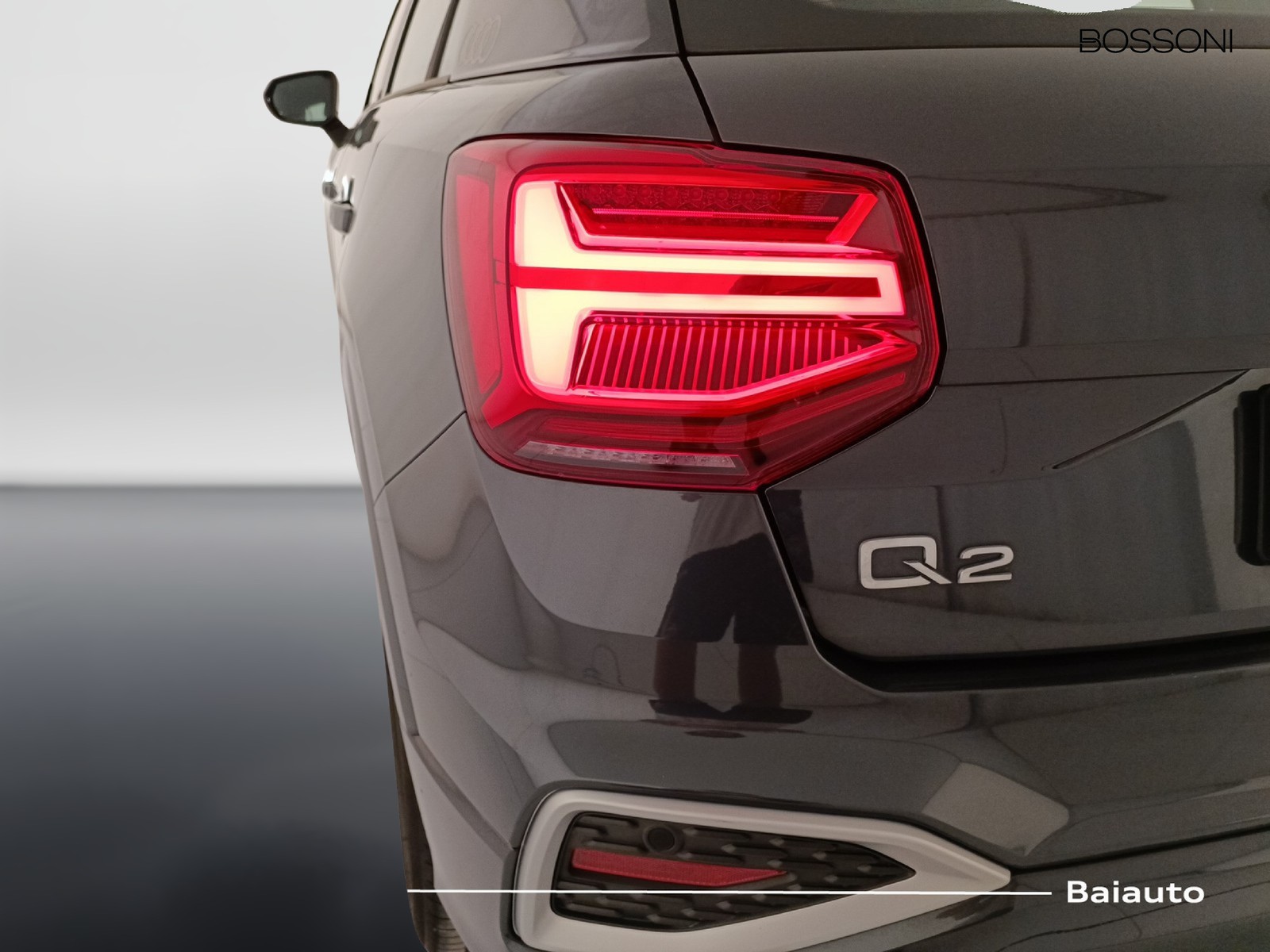 27 - Audi Q2 35 1.5 tfsi business advanced s tronic