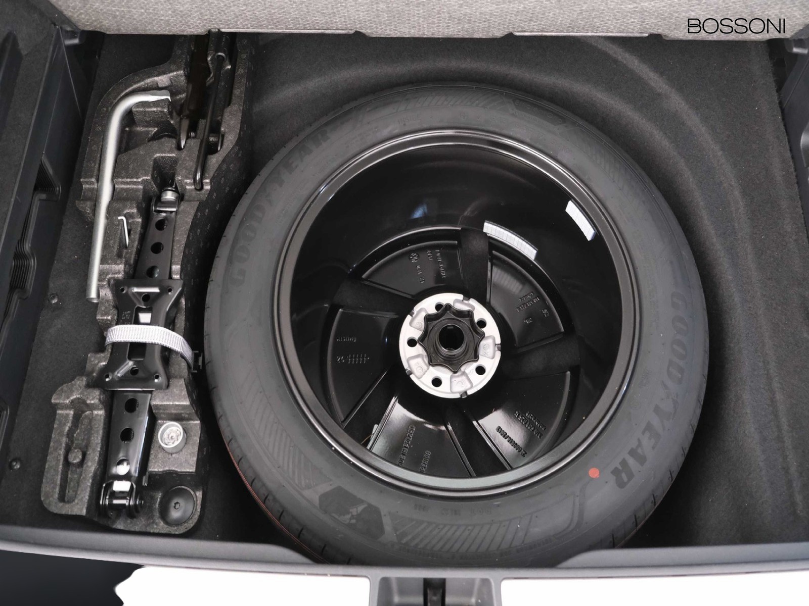 38 - Volkswagen Passat 2.0 tdi scr evo 150cv business dsg