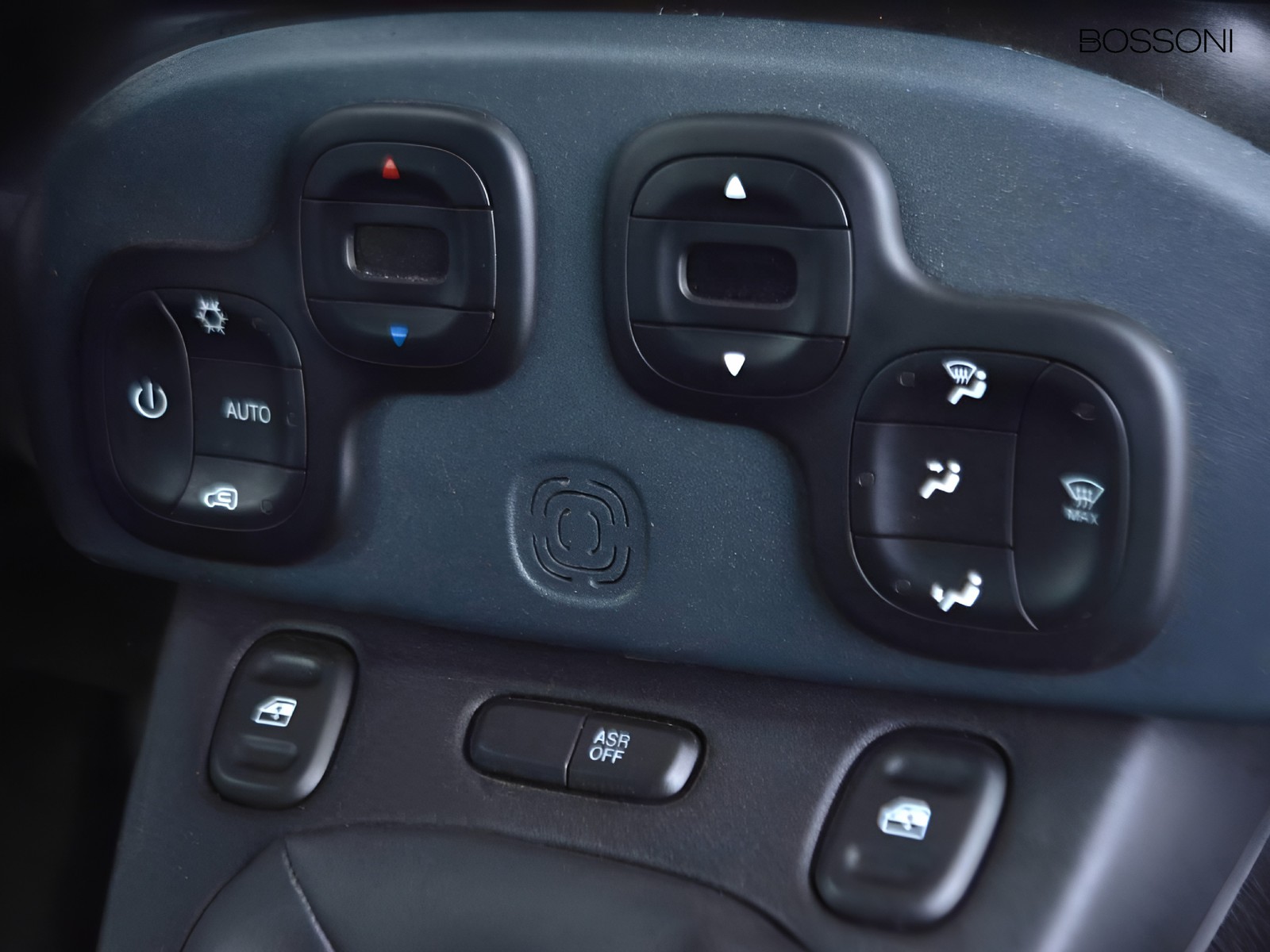 11 - Fiat Panda cross 1.0 firefly hybrid 70cv s&s 5p.ti