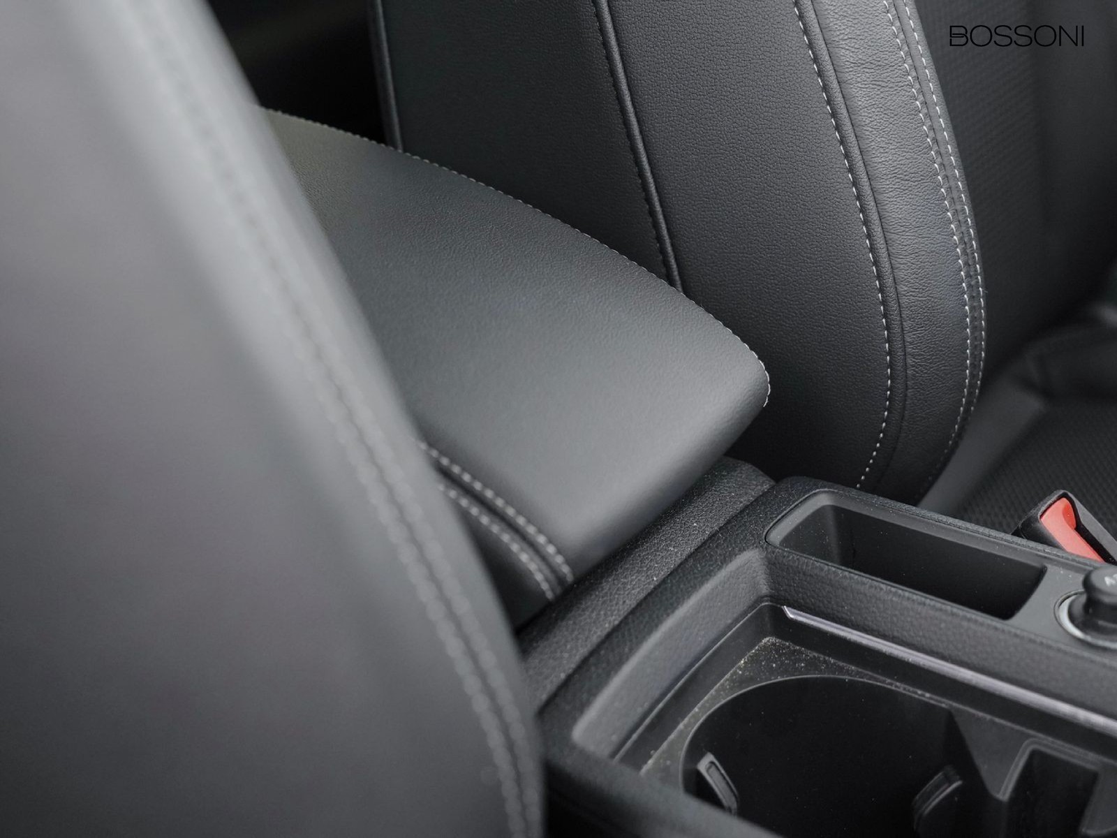 17 - Audi Q3 35 2.0 tdi s line edition s tronic