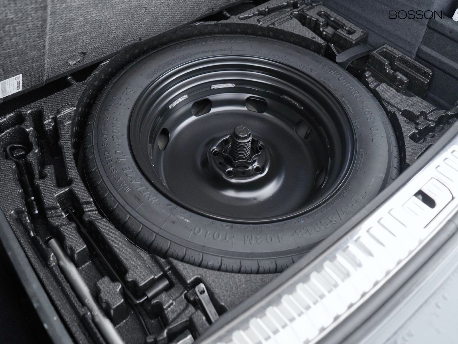 32 - Audi Q3 35 2.0 tdi s line edition s tronic