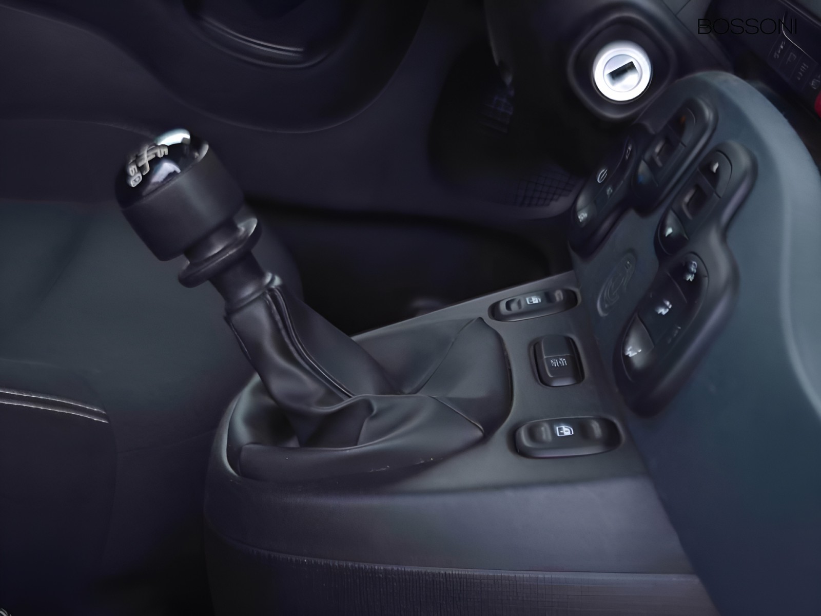 12 - Fiat Panda cross 1.0 firefly hybrid 70cv s&s 5p.ti