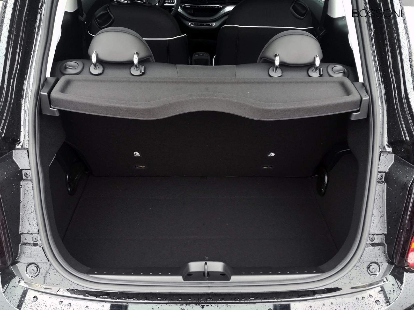 6 - Fiat 500 500e 42 kwh entry pack tech