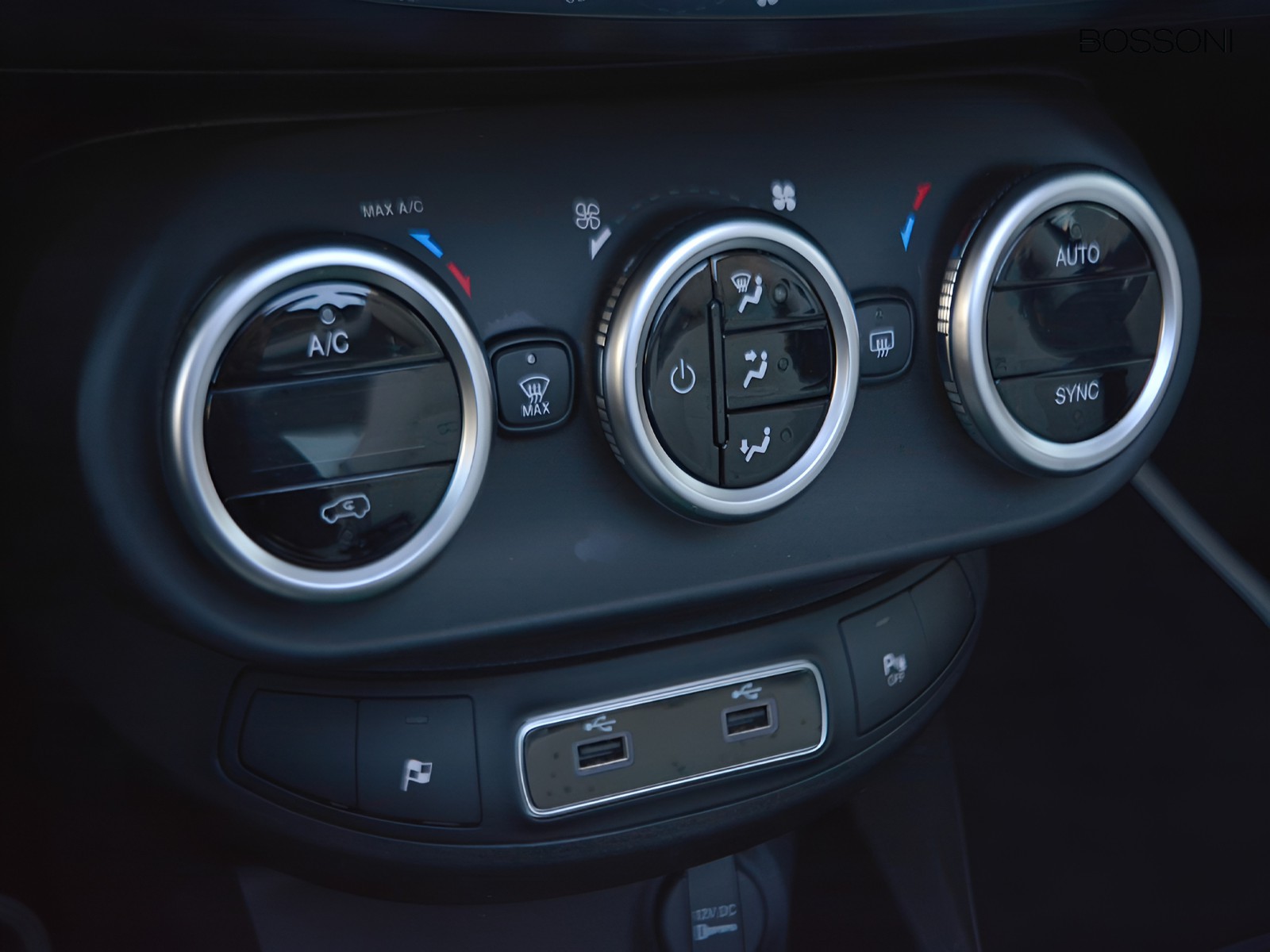 11 - Fiat 500X x 1.3 t4 150cv yacht club capri dct