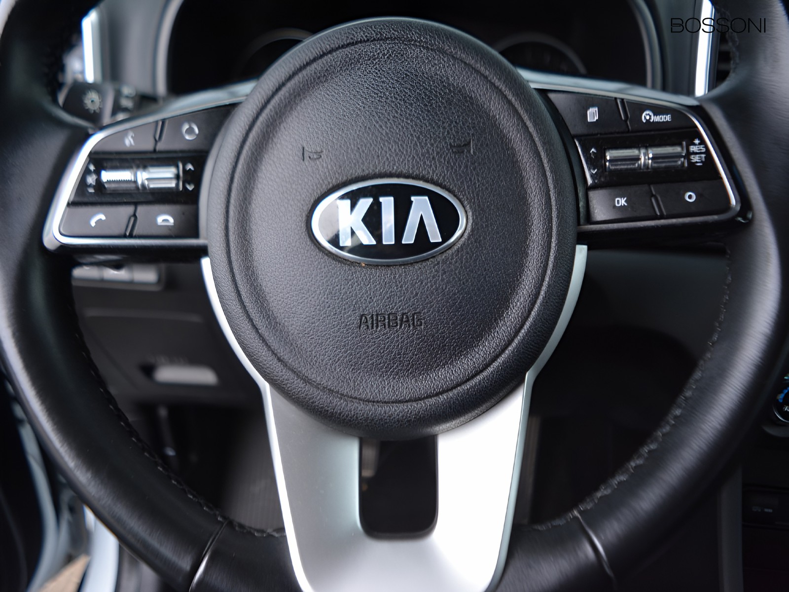 16 - Kia Sportage 1.6 crdi 115cv business class 2wd