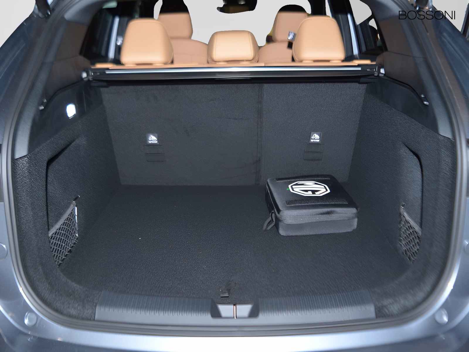 16 - Mg HS 1.5 phev luxury auto