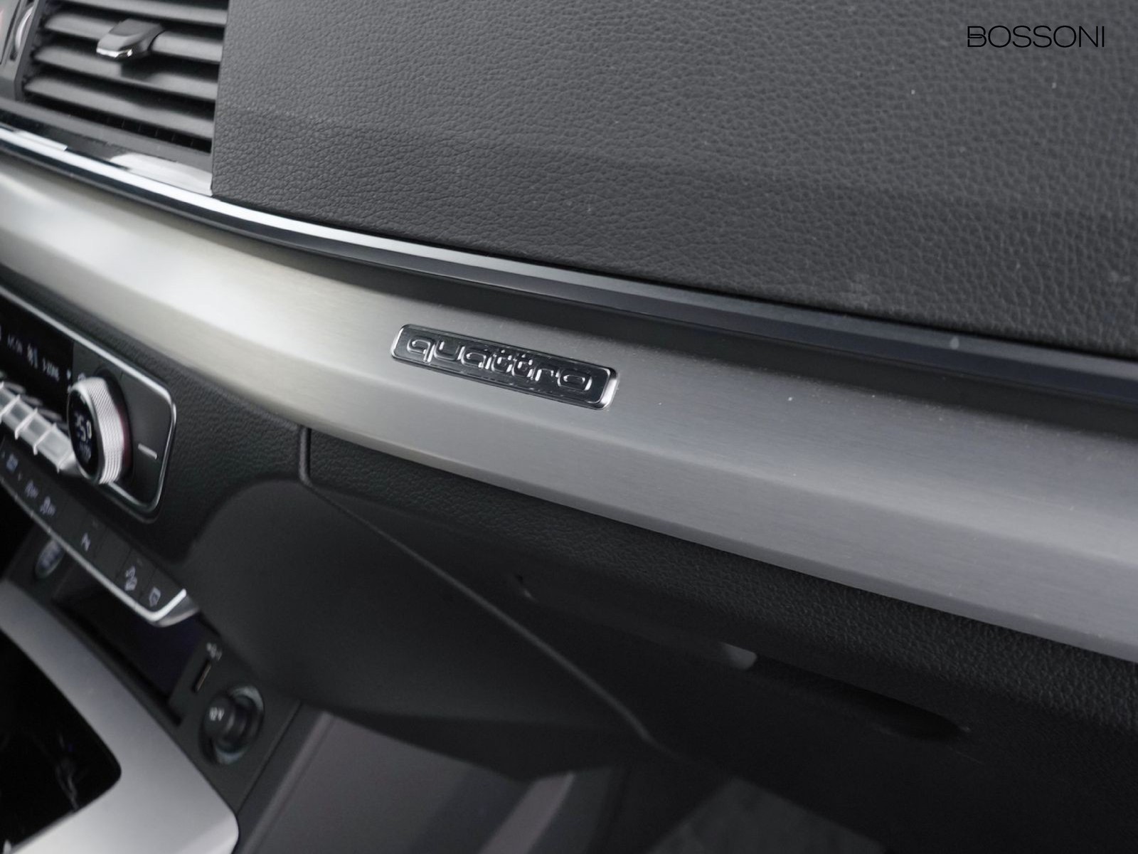 18 - Audi Q5 sportback 40 2.0 tdi mhev 12v s line quattro s tronic