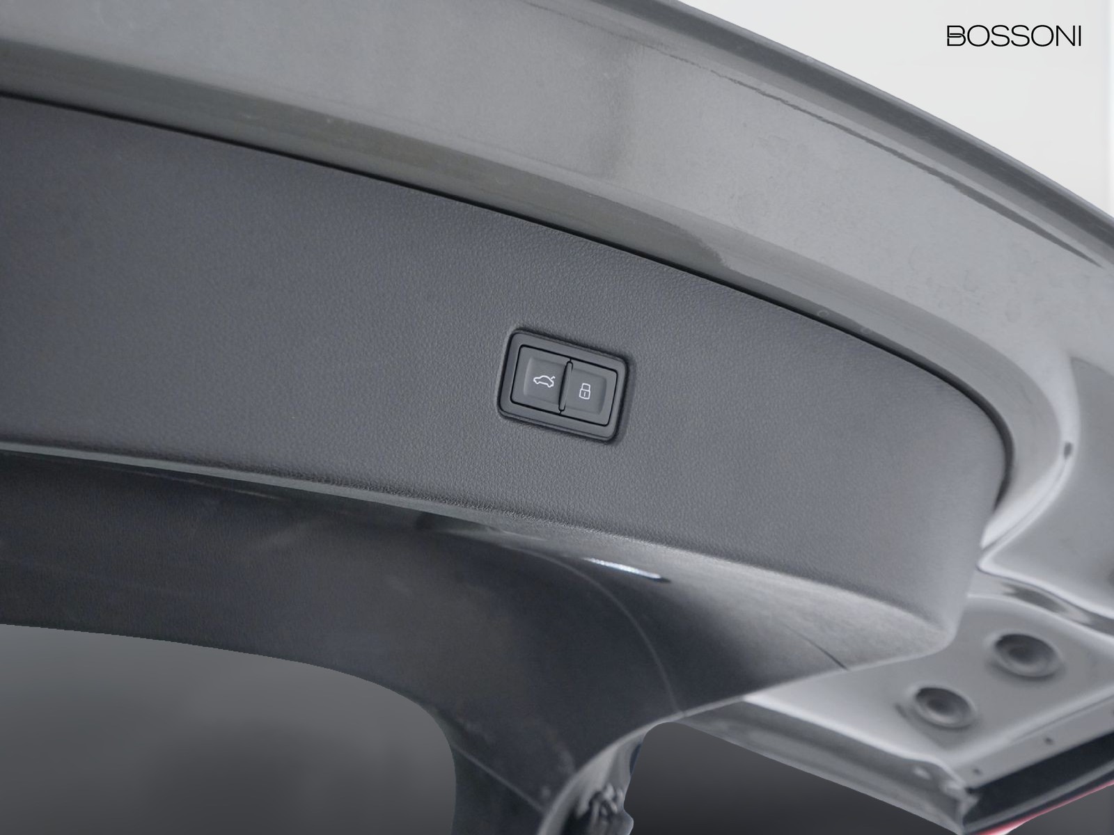 38 - Audi Q5 sportback 40 2.0 tdi mhev 12v s line quattro s tronic