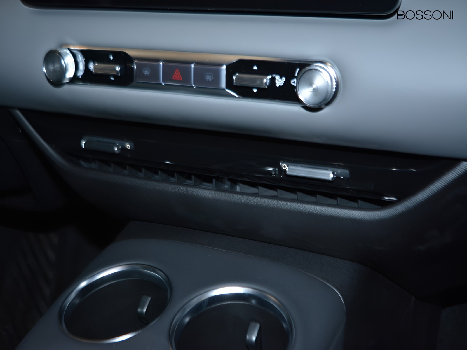 11 - Mg MGS5 EV ev luxury 64