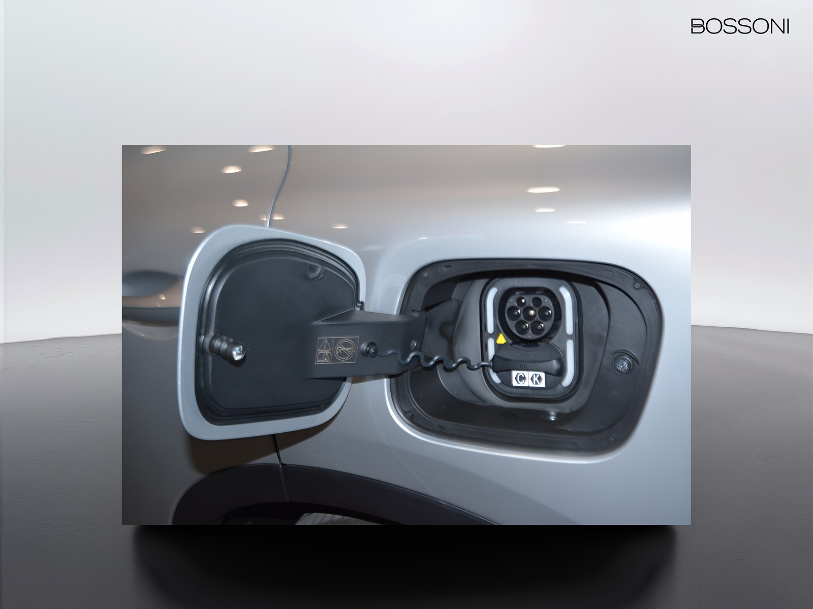 14 - Mg MGS5 EV ev luxury 64