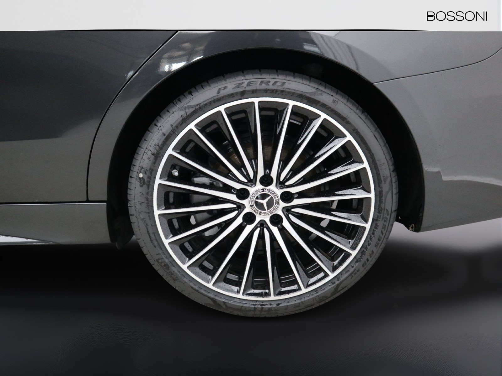 4 - Mercedes Classe C berlina 220 d mild hybrid 200cv amg line advanced plus 4matic 9g-tronic