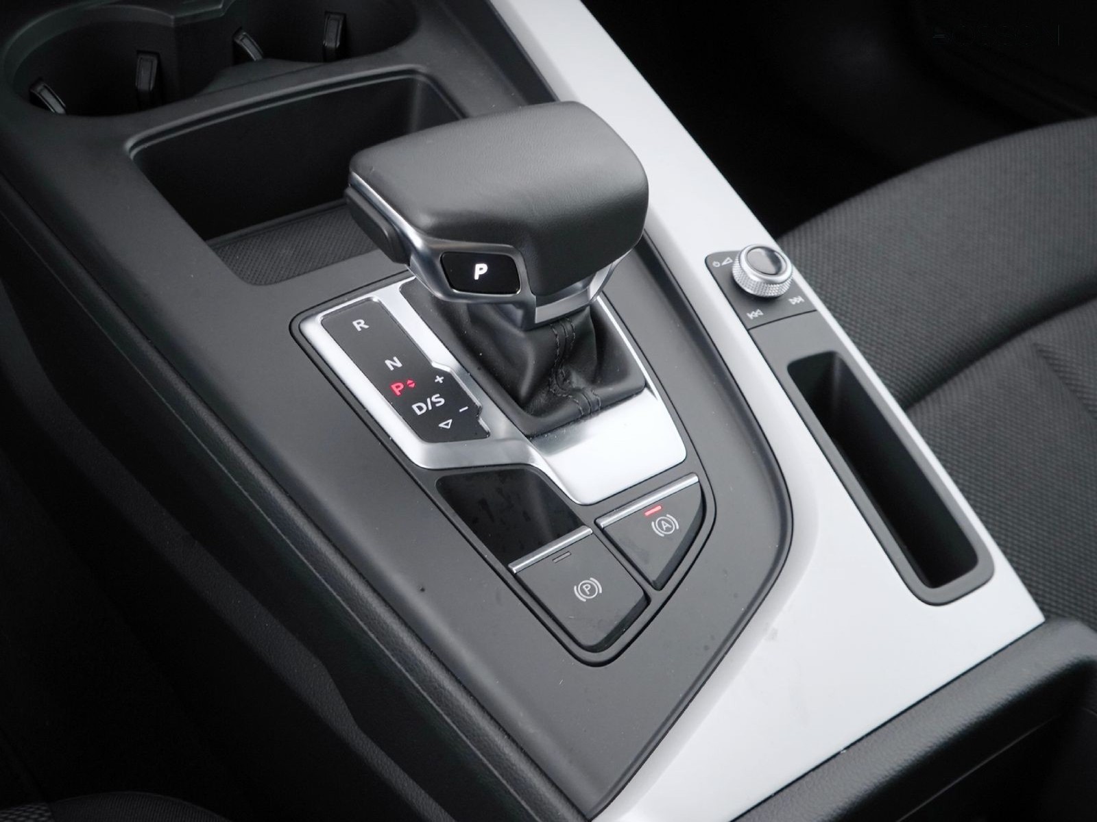 23 - Audi A4 allroad allroad 40 2.0 tdi mhev 204cv business evolution quattro s tronic