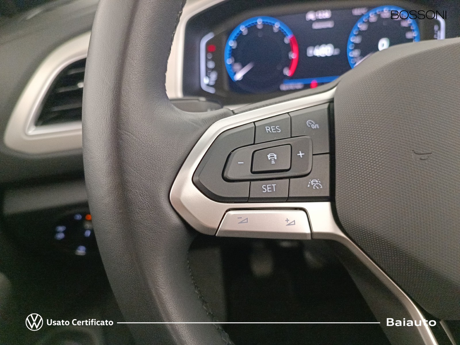 15 - Volkswagen T-Roc cabriolet 1.0 tsi 110cv style