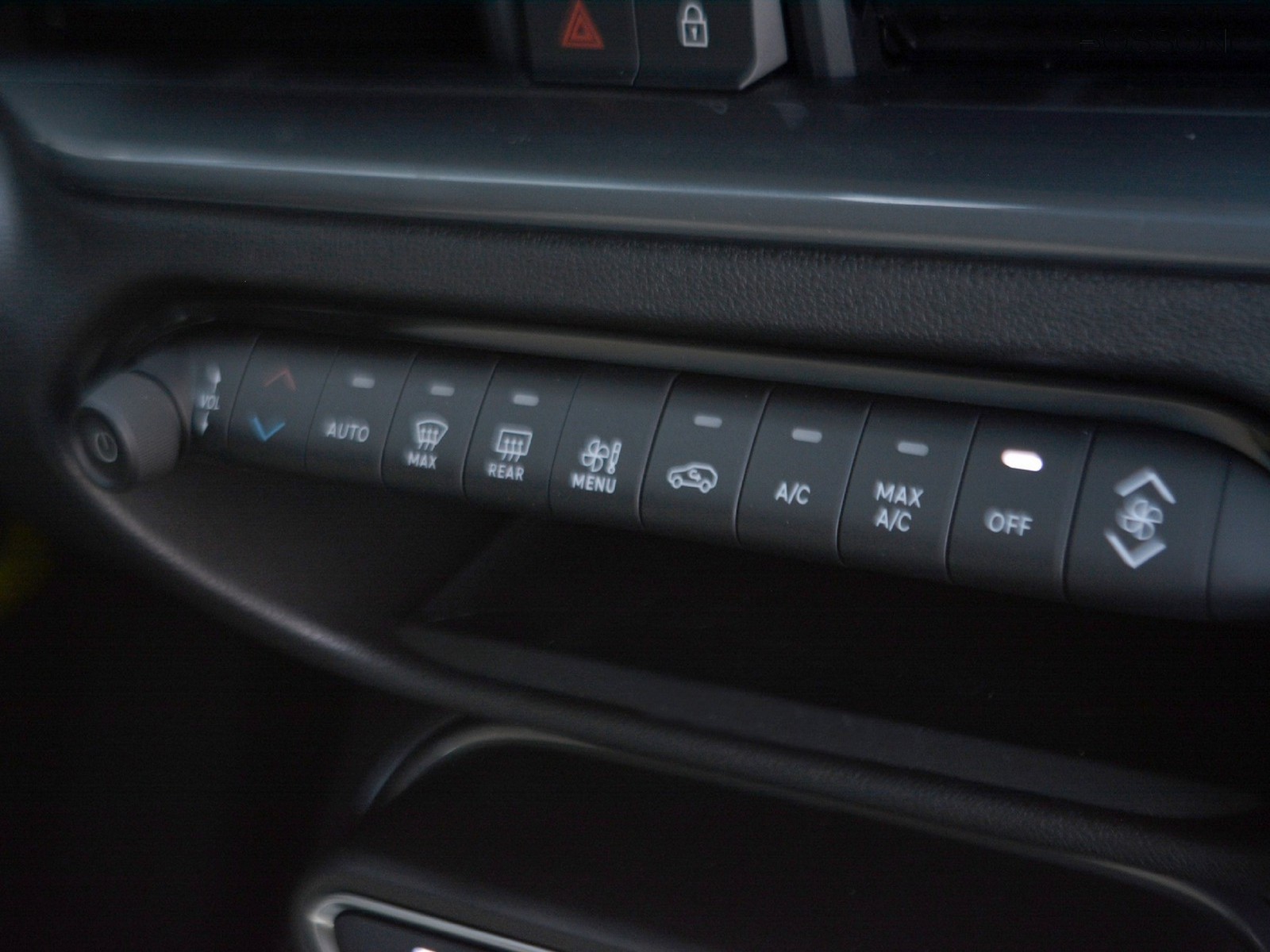 11 - Fiat 600 1.2 hybrid 110cv la prima ii edct