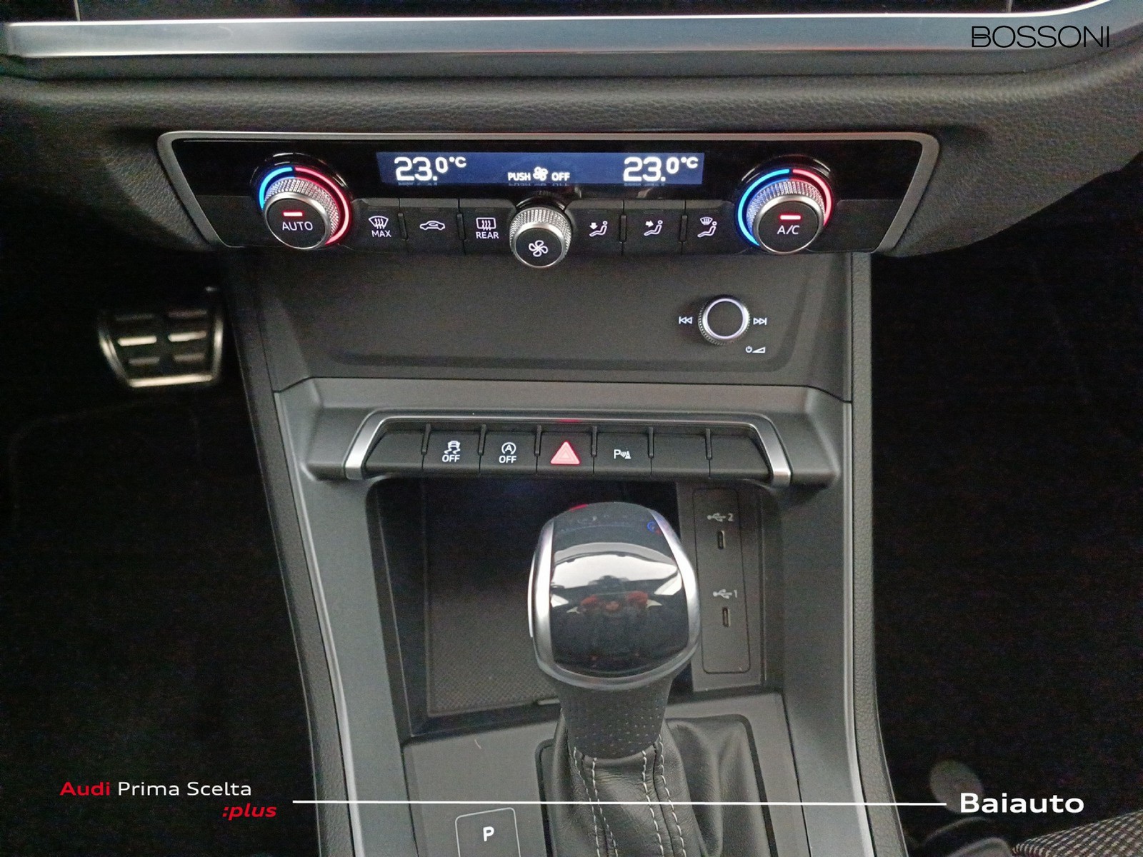 12 - Audi Q3 35 2.0 tdi s line edition s tronic