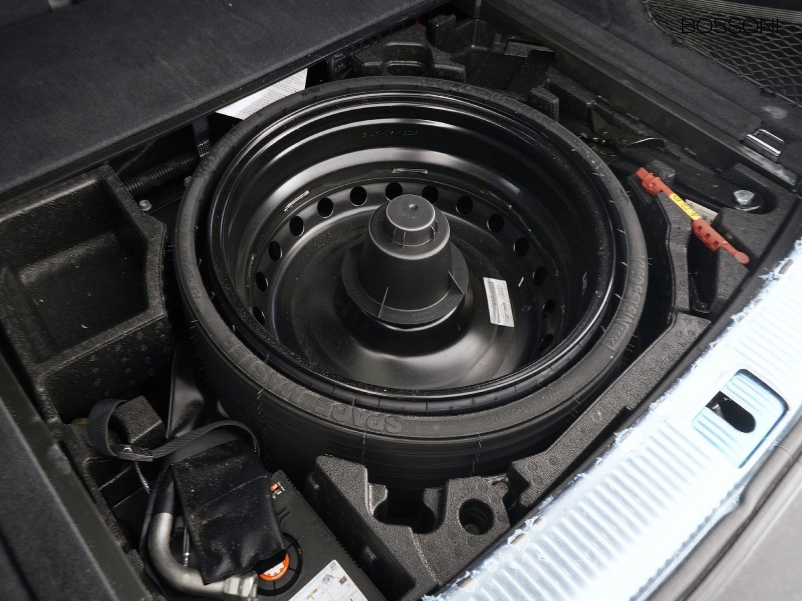 33 - Audi Q5 sportback 40 2.0 tdi mhev 12v s line quattro s tronic