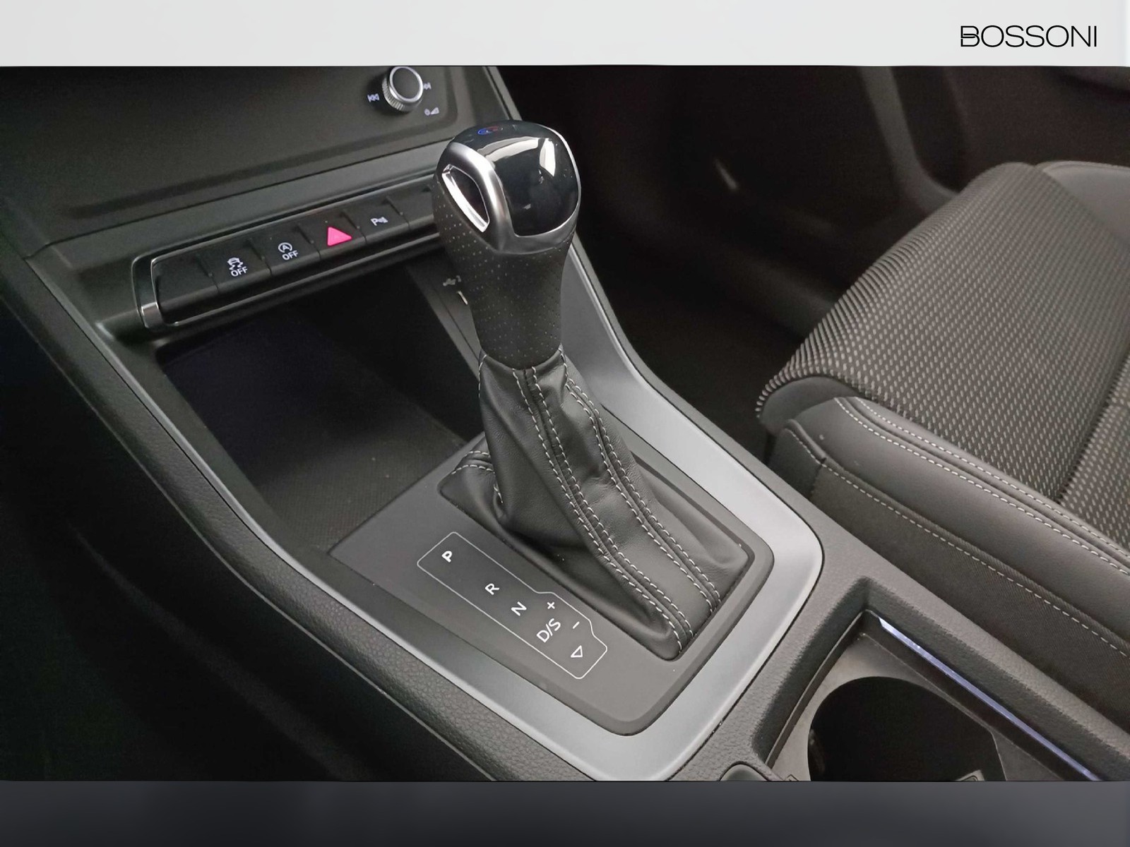 5 - Audi Q3 35 2.0 tdi s line edition s tronic